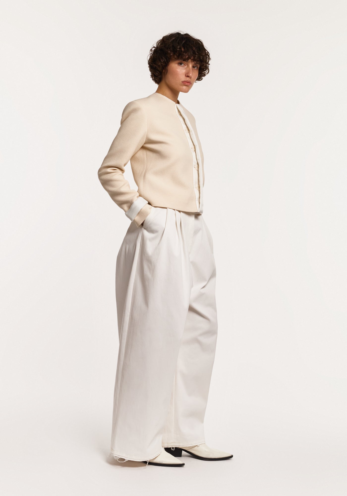 Кремові джинси