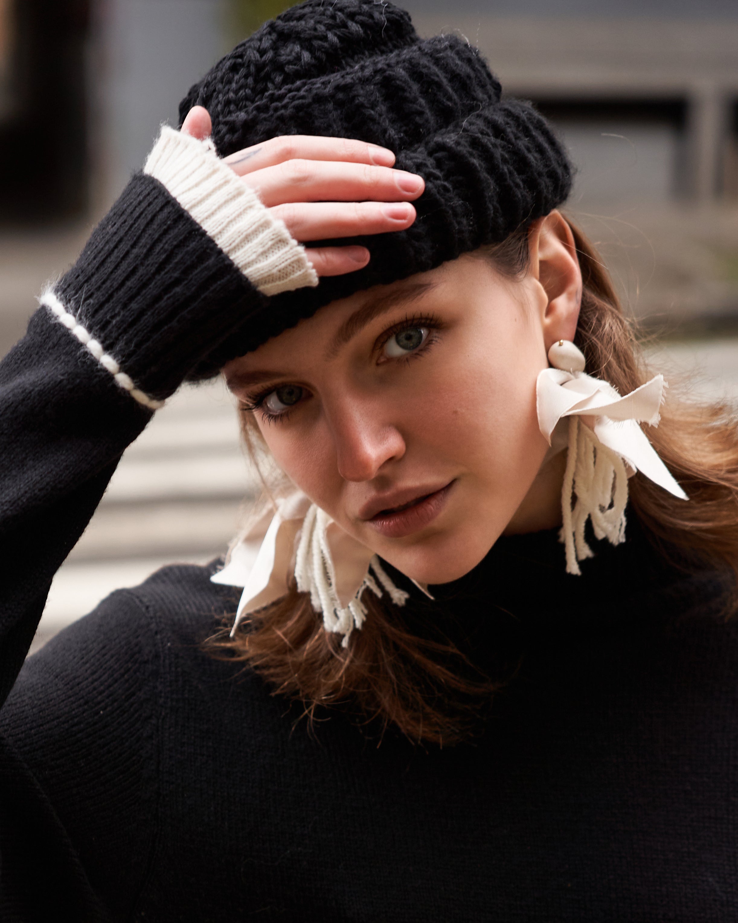 Вʼязана шапка ручної роботи