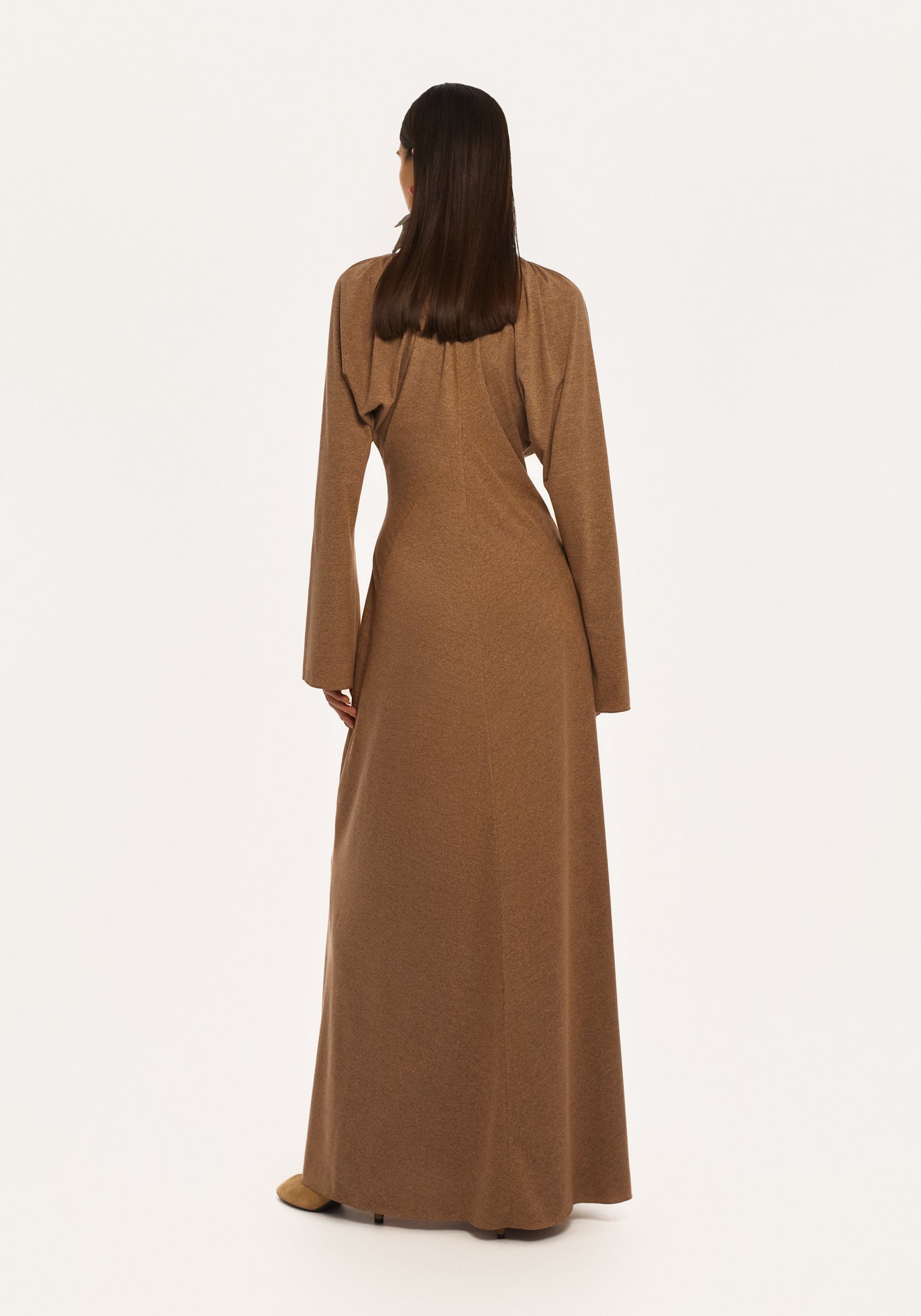 Трикотажна капучино сукня на затяжці