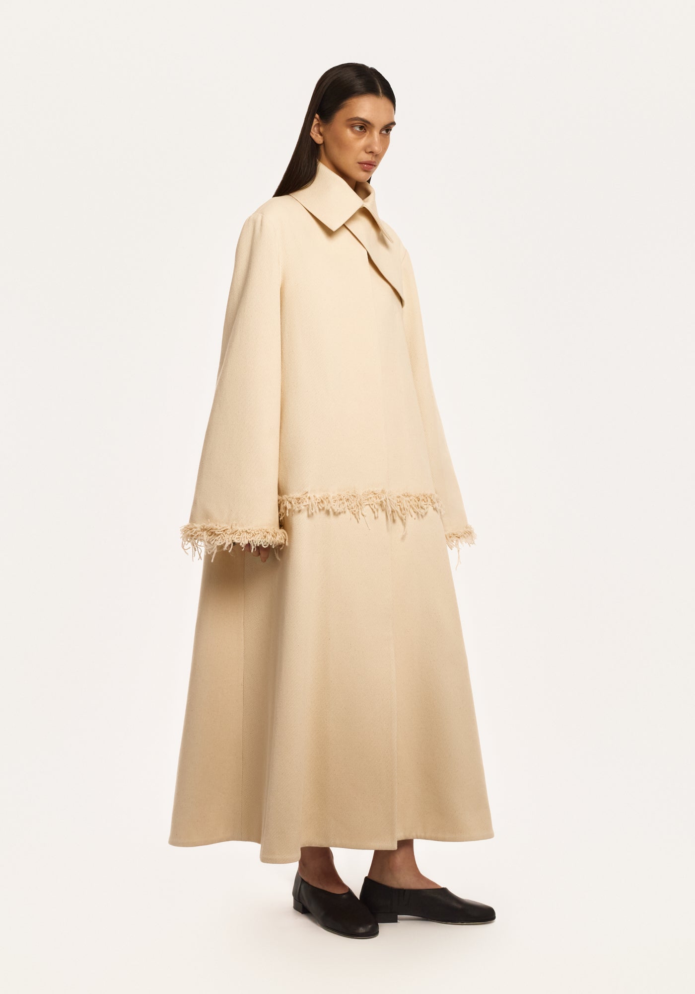 Бавовняне пальто з крафтовою вишивкою