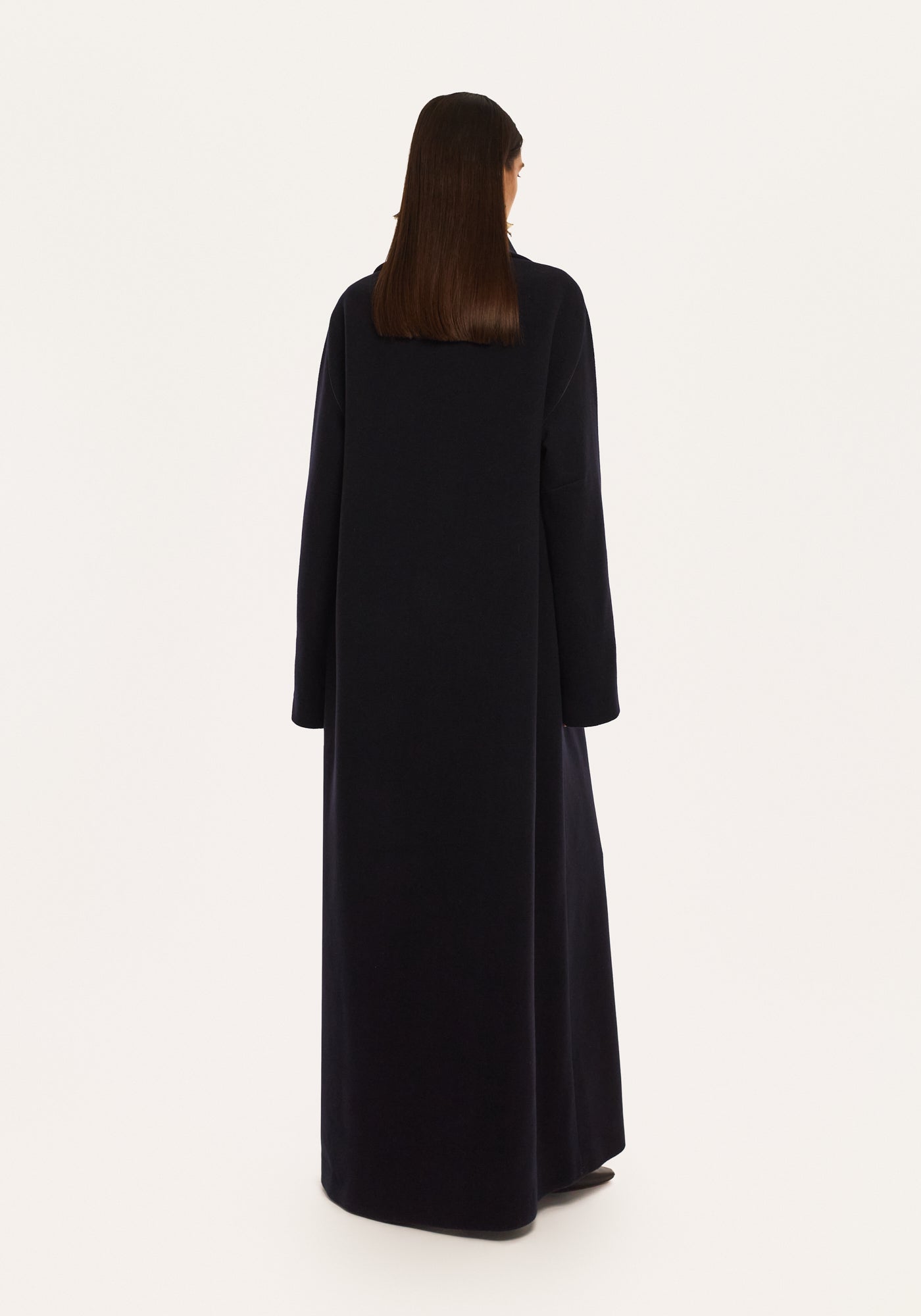 Темно синє вовняне пальто з накидкою