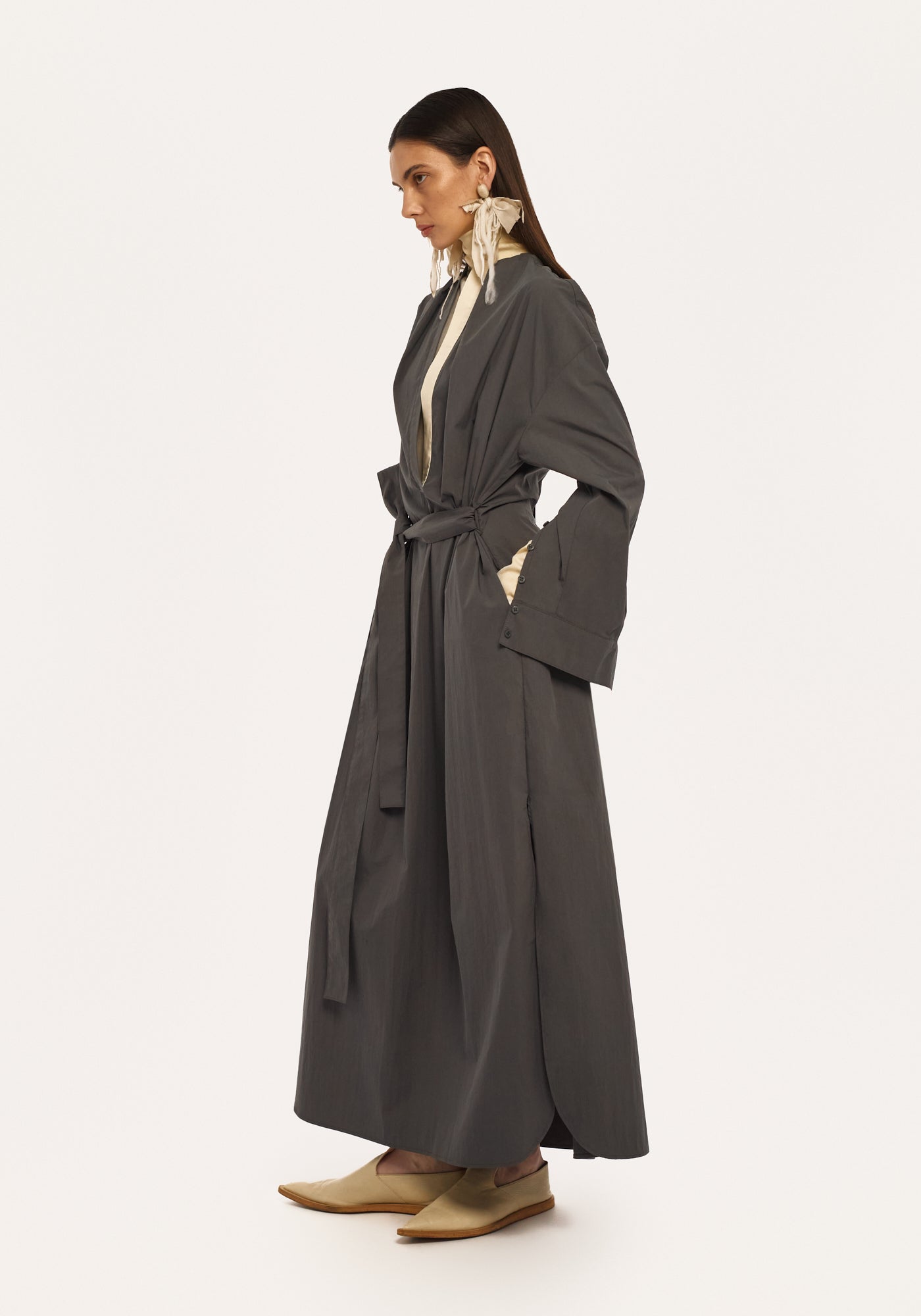 Моносережки бежеві з камінням яшма