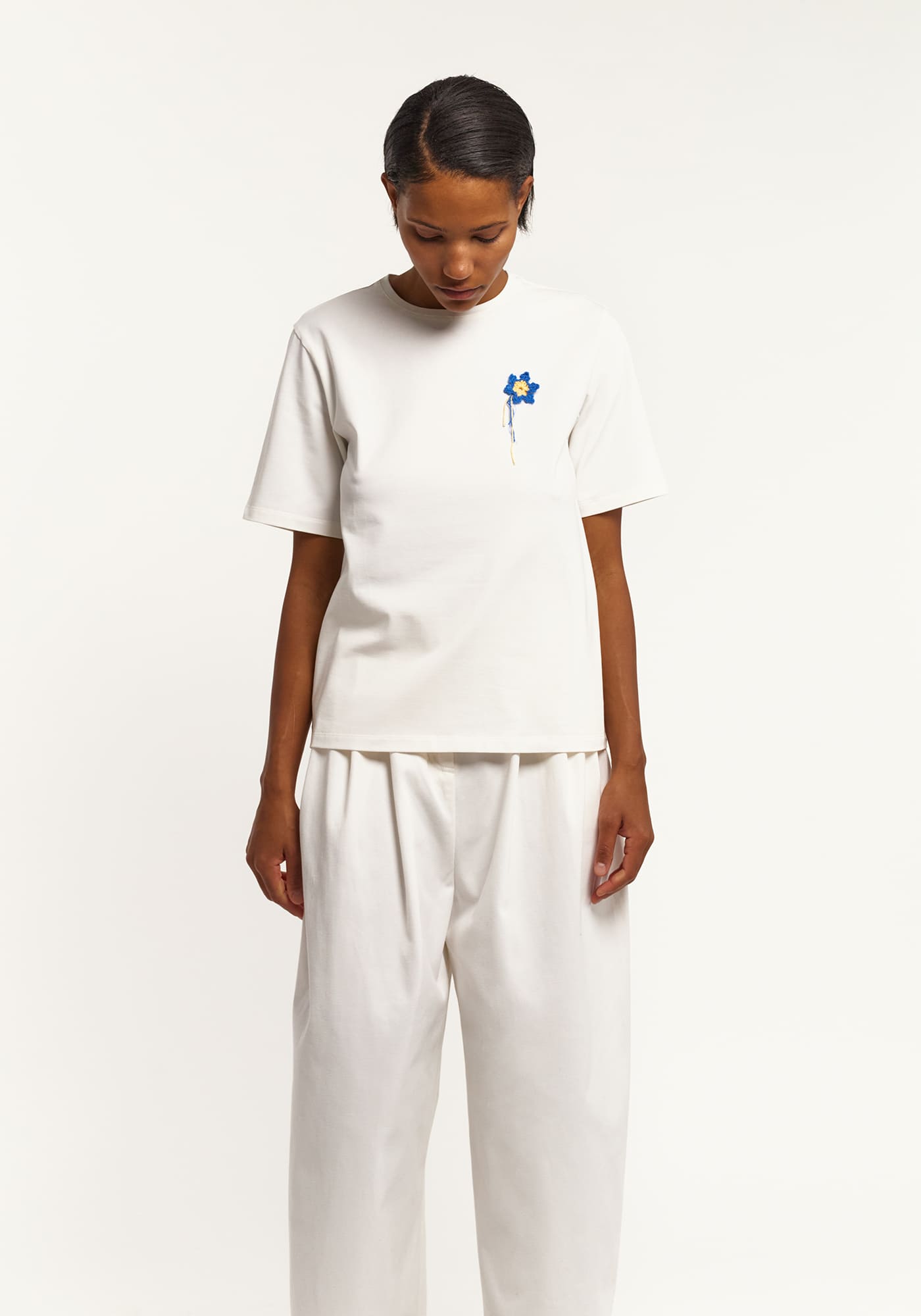 Футболка із квіткою