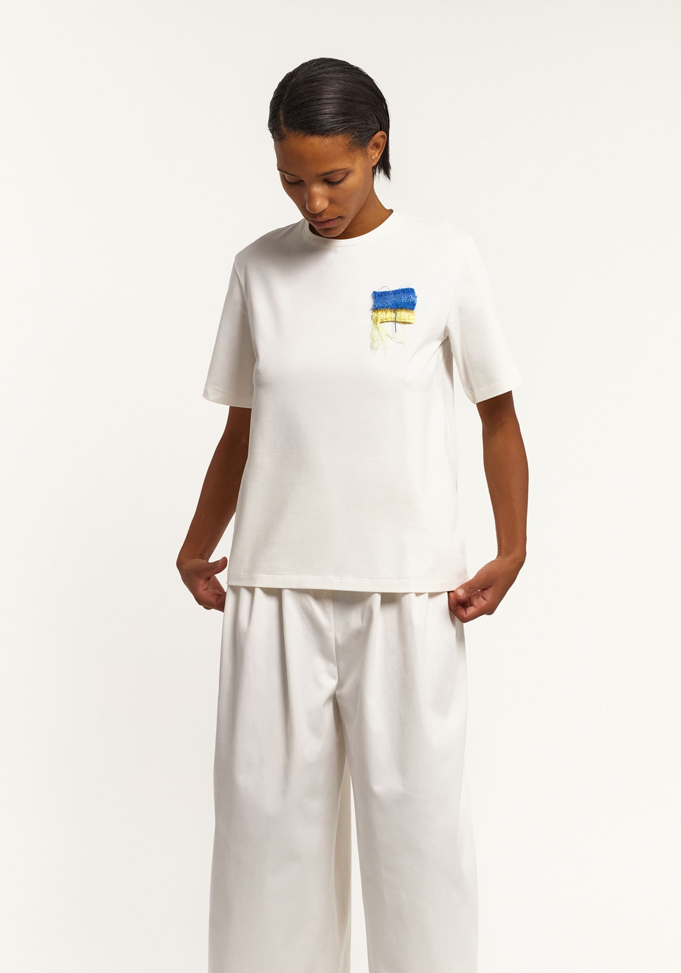 Футболка з українським прапором ручної в'язки