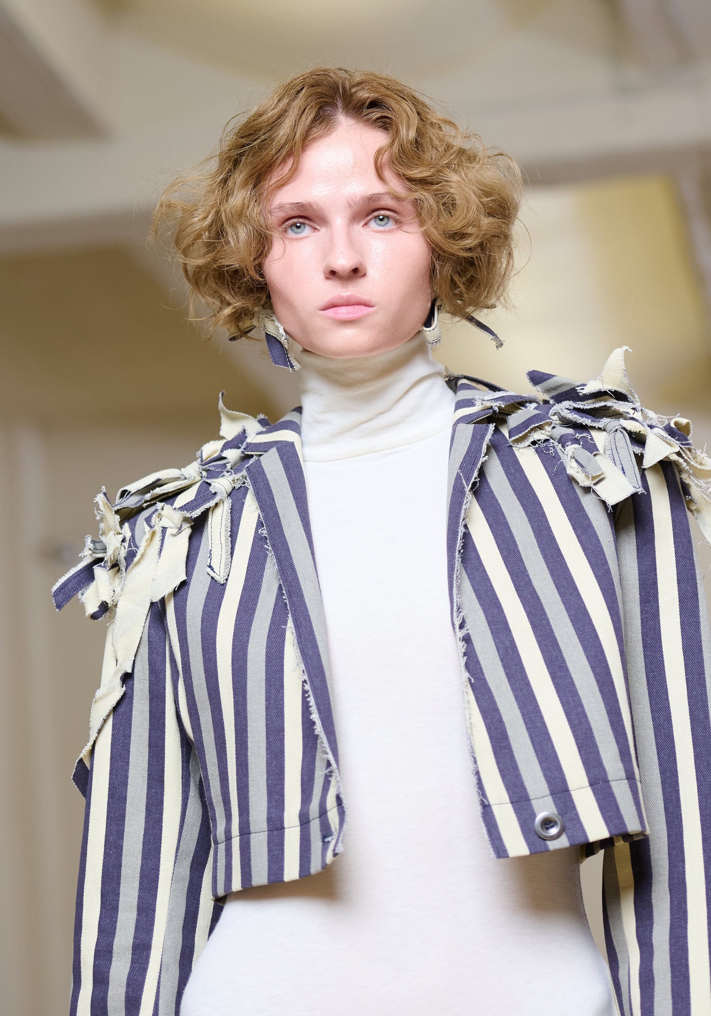 Кроп жакет в смужку