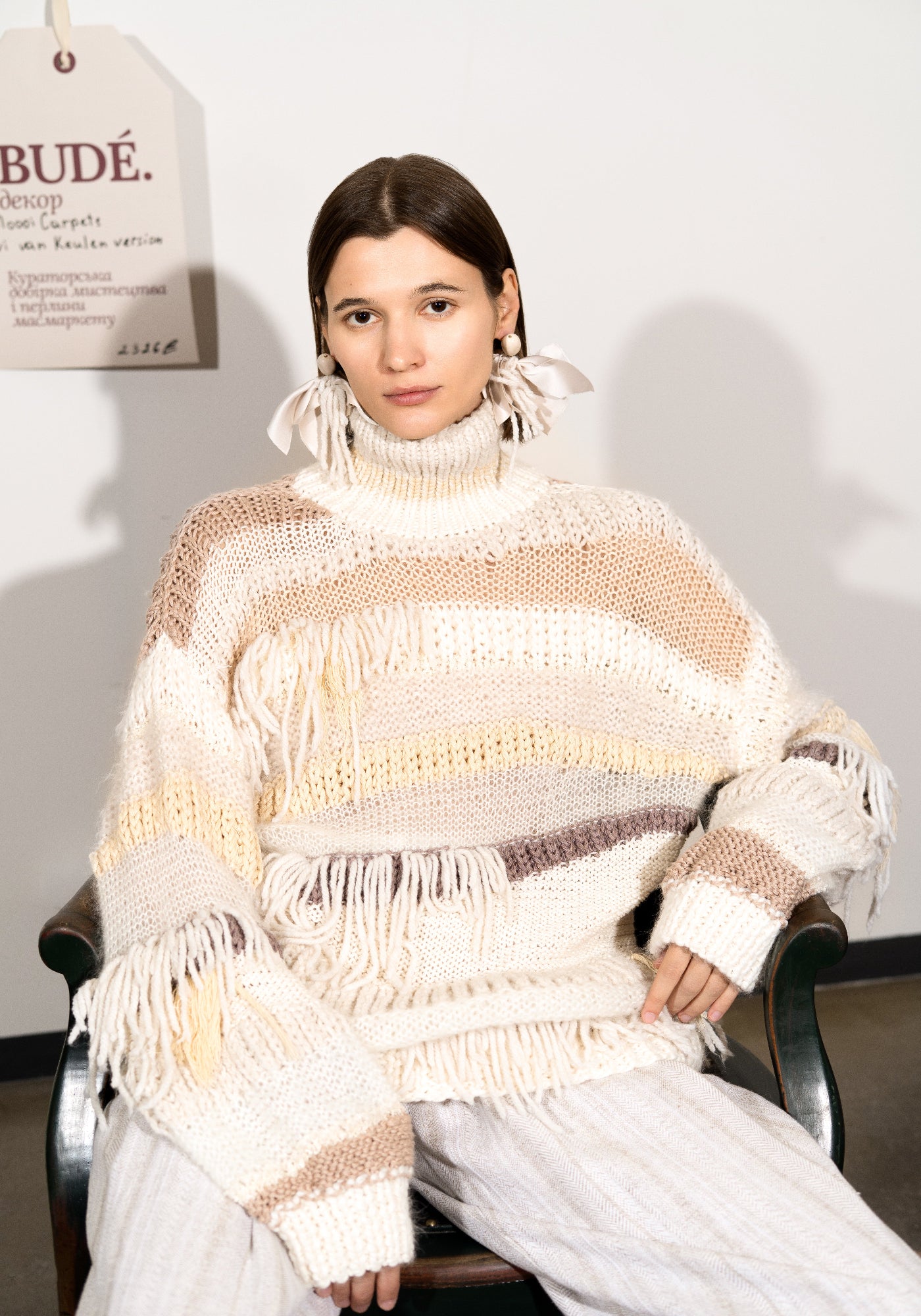 Сіро-бежеві брюки на корсажному поясі