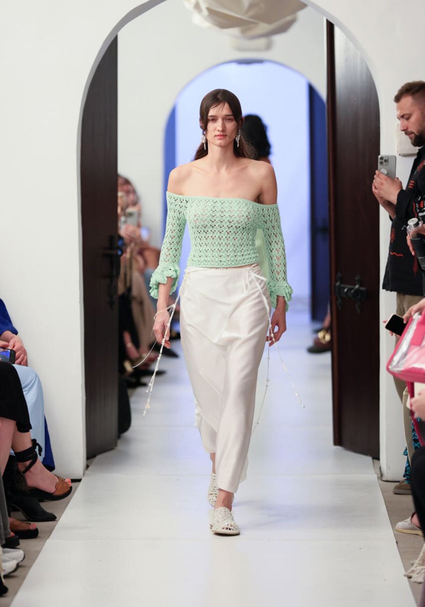 Спідниця з білого шовку