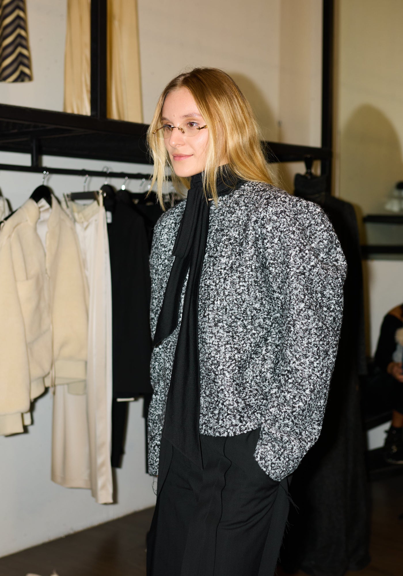 Сірий трикотажний жакет