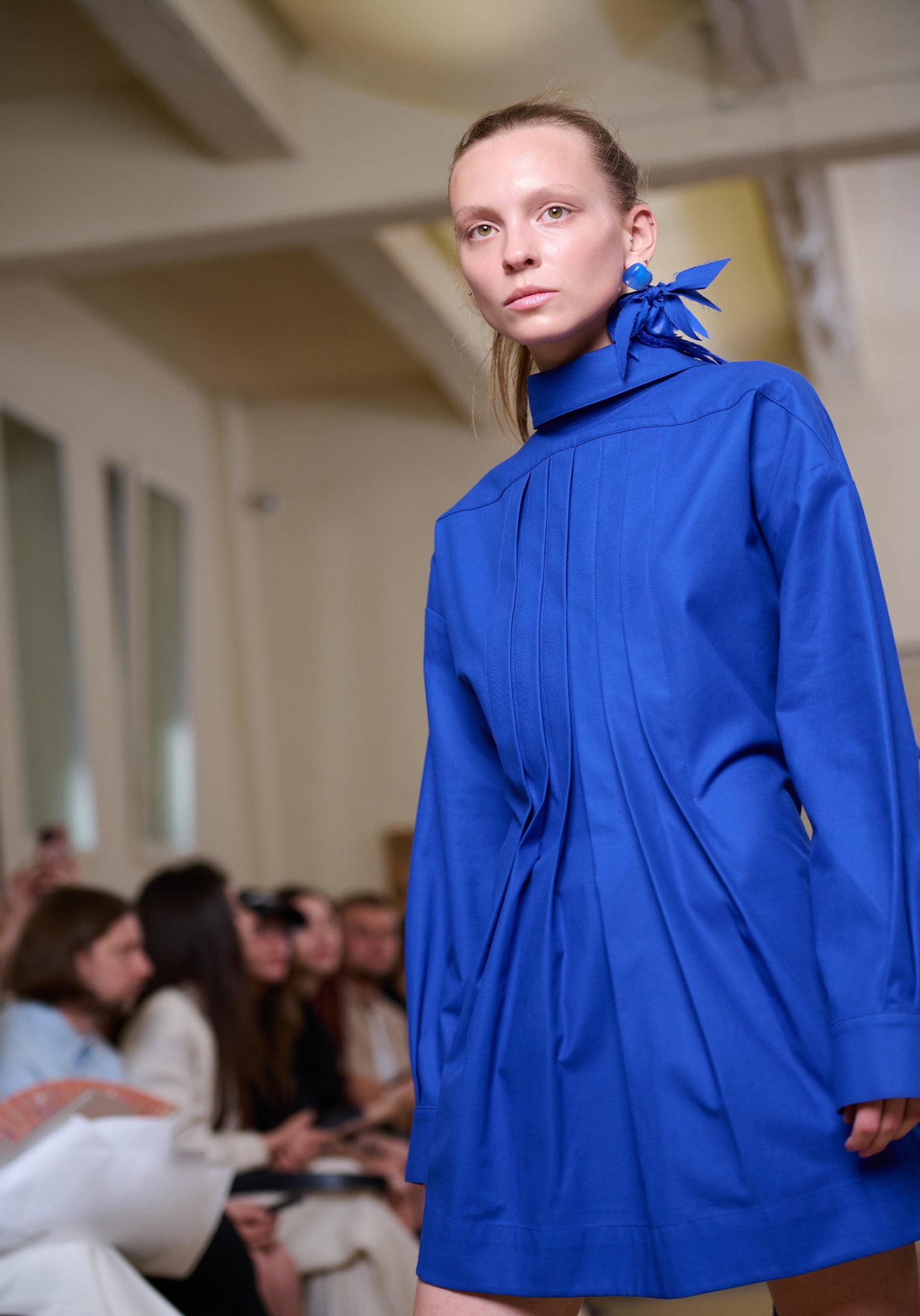 Міні сукня сорочка електрик