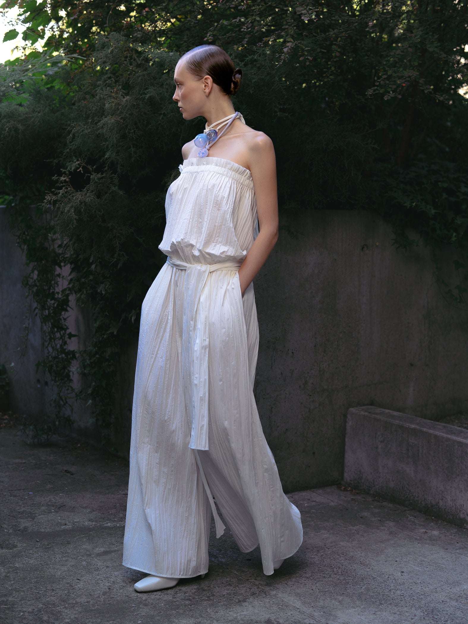 Білий креш-комбінезон